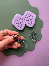 Load image into Gallery viewer, Cross outline frame mould - Halloween moulds for resin jewellery
