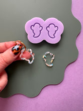 Load image into Gallery viewer, Ghost outline frame mould - Halloween moulds for resin jewellery
