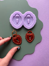 Load image into Gallery viewer, Gothic heart lock mould - Gothic moulds for resin jewellery
