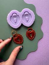 Load image into Gallery viewer, Gothic heart lock mould - Gothic moulds for resin jewellery
