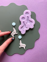 Load image into Gallery viewer, Circus seal mould - Circus moulds for resin jewellery
