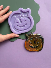 Load image into Gallery viewer, Pumpkin Cat pocket mirror mould - Limited Edition
