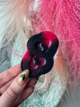 Load image into Gallery viewer, Heart lock pre domed silicone mould
