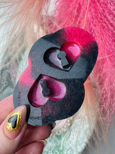 Load image into Gallery viewer, Heart lock pre domed silicone mould
