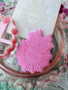 Sacred heart with thorns stamp and cutter set