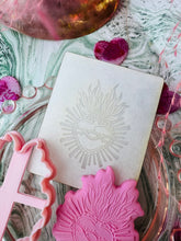 Load image into Gallery viewer, Sacred heart with thorns stamp and cutter set
